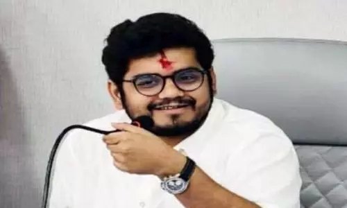 Rohit Patil: गरबा में मशहूर हस्तियों पर खर्च किया गया पैसा किसानों के पास जा सकता था Rohit Patil: गरबा में मशहूर हस्तियों पर खर्च किया गया पैसा किसानों के पास जा सकता था