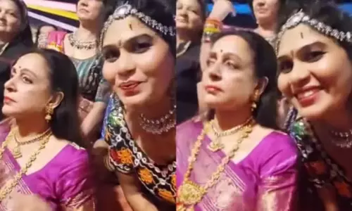 Hema Malini पर इतना एटीट्यूड का आरोप, फैन से हुआ विवाद Hema Malini पर इतना एटीट्यूड का आरोप, फैन से हुआ विवाद