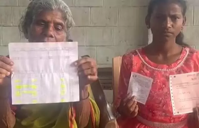 Karnataka : दादी ने अपनी पोती के उज्ज्वल भविष्य के लिए गृहलक्ष्मी धन इकट्ठा किया Karnataka : दादी ने अपनी पोती के उज्ज्वल भविष्य के लिए गृहलक्ष्मी धन इकट्ठा किया