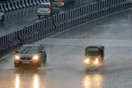 एनसीआर में फिर बदलेगा मौसम का मिजाज, 6 अक्टूबर के लिए येलो अलर्ट जारी एनसीआर में फिर बदलेगा मौसम का मिजाज, 6 अक्टूबर के लिए येलो अलर्ट जारी