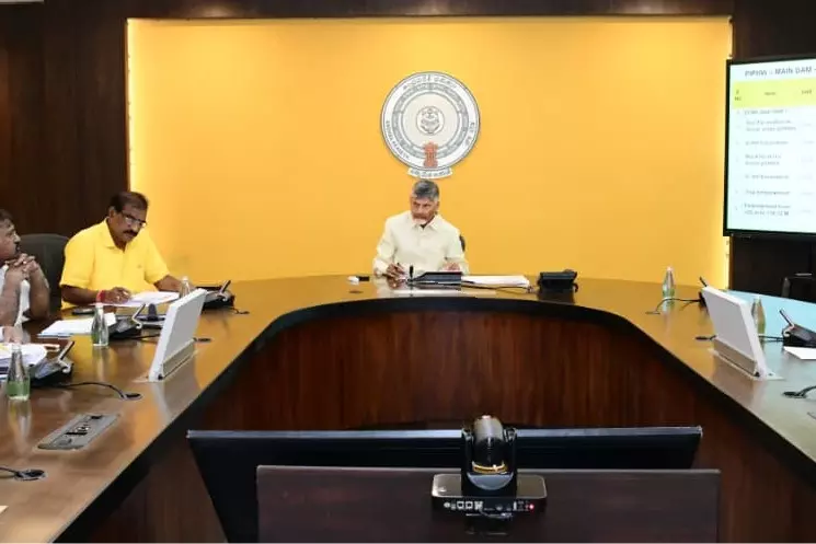 गोदावरी पुष्करम से पहले पोलावरम को पूरा करने के लिए चंद्रबाबू नायडू गोदावरी पुष्करम से पहले पोलावरम को पूरा करने के लिए चंद्रबाबू नायडू