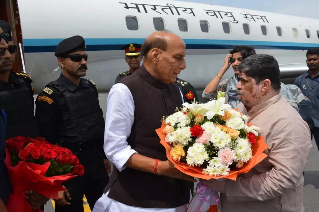 Telangana सरकार ने रक्षा जमीन के हस्तांतरण में तेजी लाने का आग्रह किया Telangana सरकार ने रक्षा जमीन के हस्तांतरण में तेजी लाने का आग्रह किया