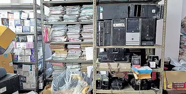 Delhi : सरकारी स्कूलों को दान किए गए बेकार कंप्यूटर Delhi : सरकारी स्कूलों को दान किए गए बेकार कंप्यूटर