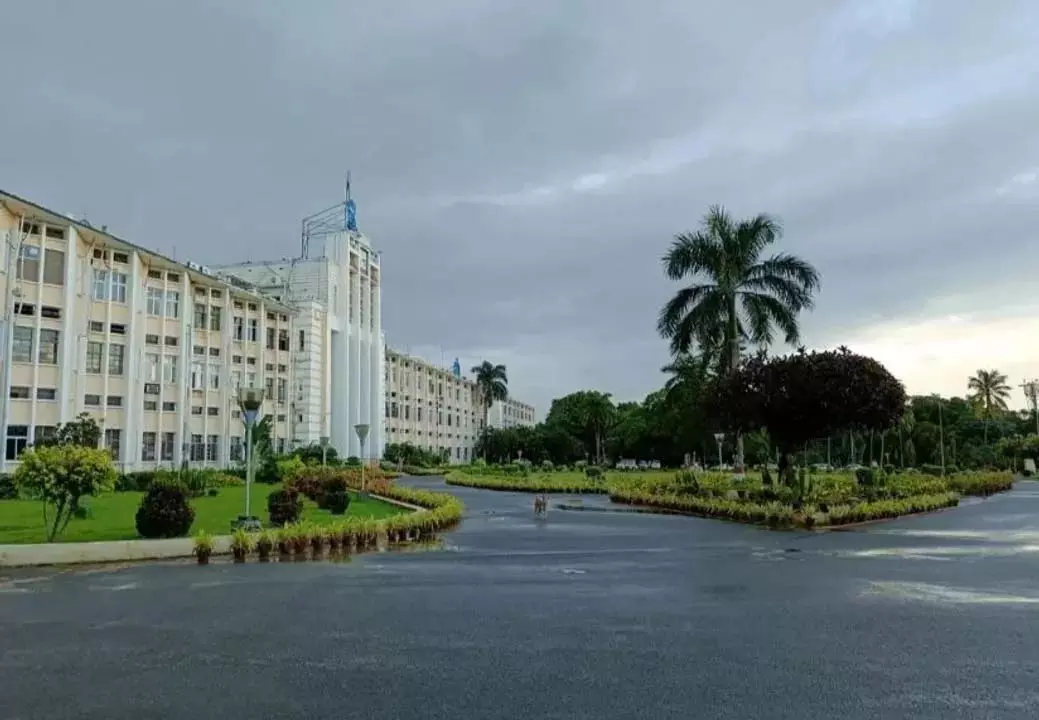 Odisha: सरकार भुवनेश्वर में अत्याधुनिक आपदा प्रबंधन भवन स्थापित करेगी Odisha: सरकार भुवनेश्वर में अत्याधुनिक आपदा प्रबंधन भवन स्थापित करेगी