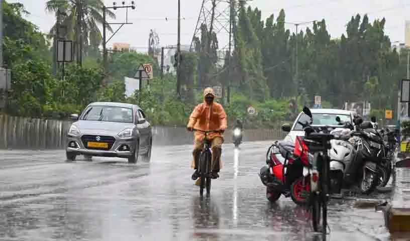 Hyderabad: इस साल हुई भरपूर बारिश से शहर के भूजल स्तर में बढ़ोतरी Hyderabad: इस साल हुई भरपूर बारिश से शहर के भूजल स्तर में बढ़ोतरी