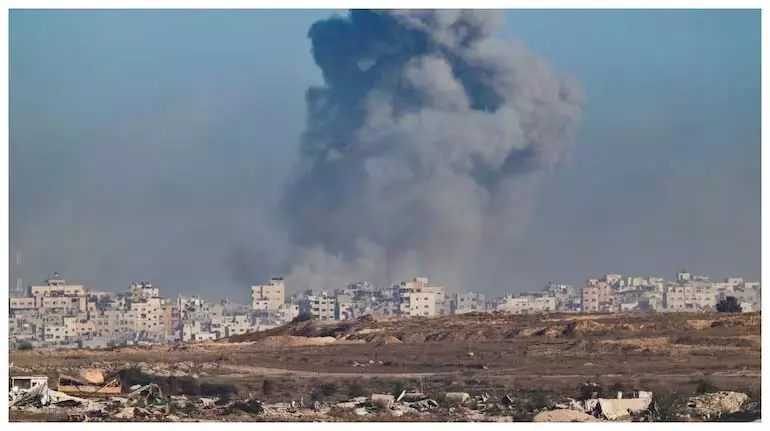 Israel-Hamas युद्ध में 67,000 से अधिक फ़िलिस्तीनी मारे गए: गाज़ा स्वास्थ्य मंत्रालय Israel-Hamas युद्ध में 67,000 से अधिक फ़िलिस्तीनी मारे गए: गाज़ा स्वास्थ्य मंत्रालय
