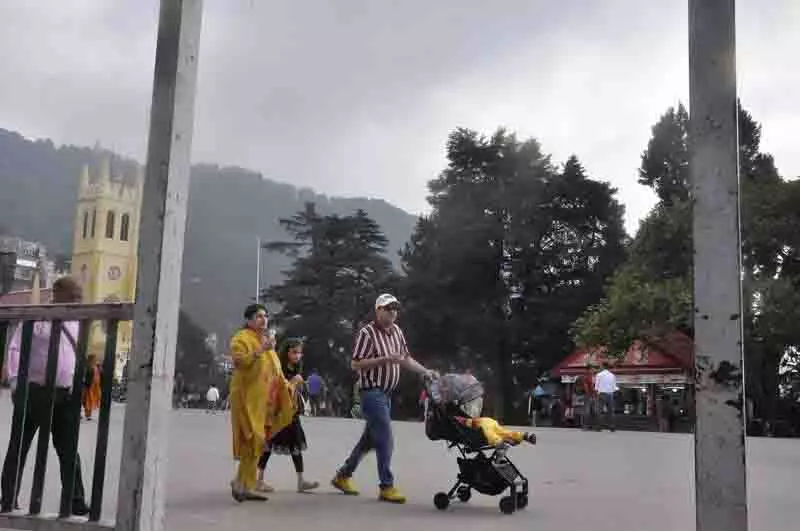 Himachal में कल से तीन दिन भारी बारिश का अलर्ट जारी Himachal में कल से तीन दिन भारी बारिश का अलर्ट जारी