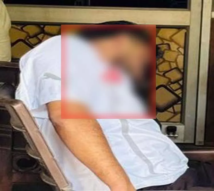 BIG BREAKING: सुखविंदर सिंह कलकत्ता की दिनदहाड़े गोली मारकर हत्या, फैली सनसनी BIG BREAKING: सुखविंदर सिंह कलकत्ता की दिनदहाड़े गोली मारकर हत्या, फैली सनसनी