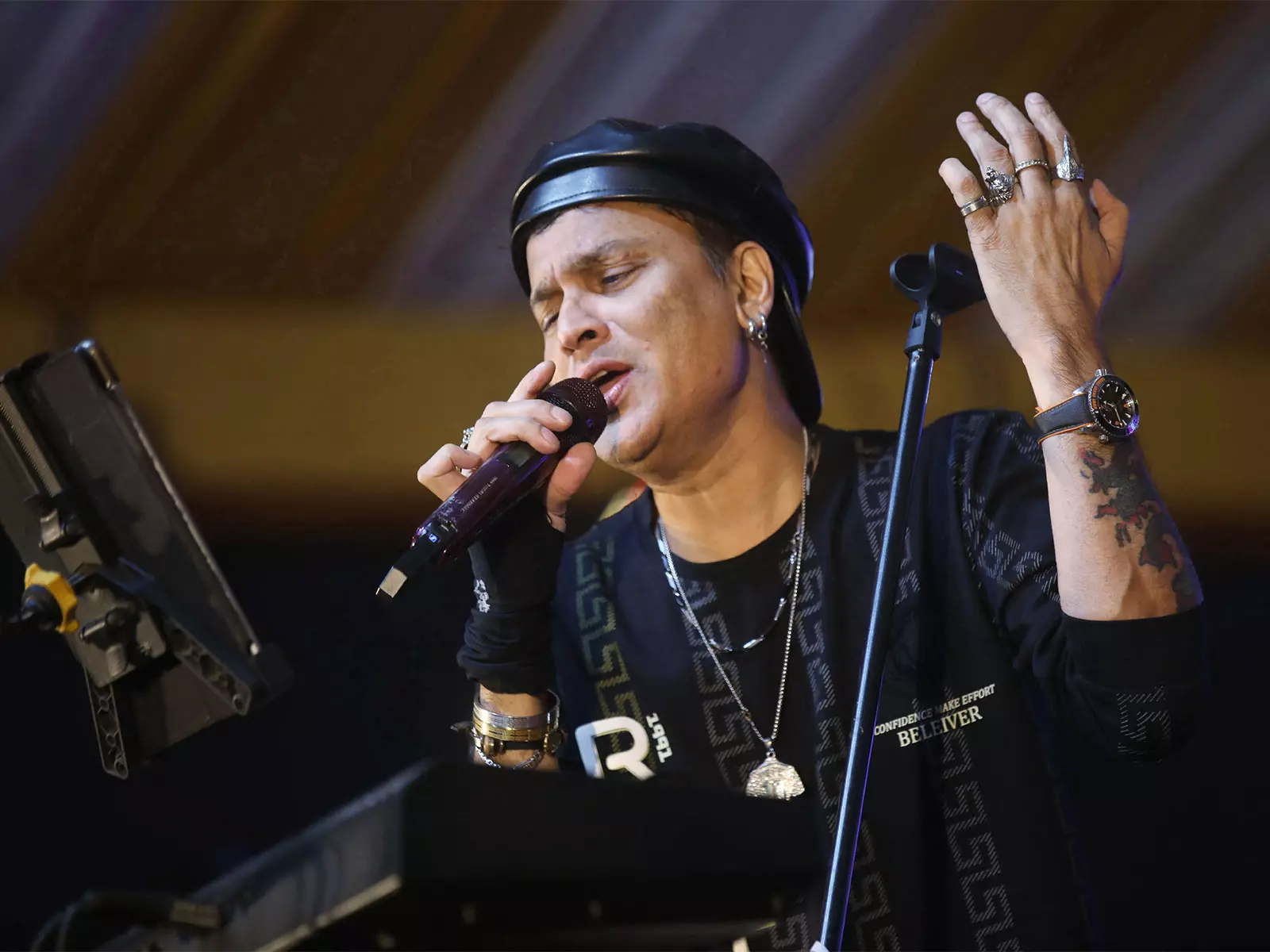 Zubeen Garg को ‘ज़हर’ दिए जाने का आरोप, बैंडमेट ने साज़िश का किया दावा Zubeen Garg को ‘ज़हर’ दिए जाने का आरोप, बैंडमेट ने साज़िश का किया दावा