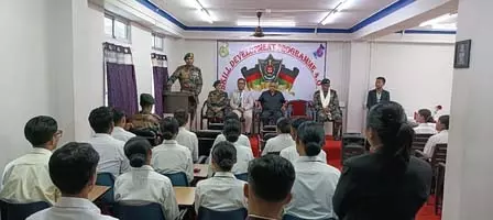 असम राइफल्स ने मणिपुर में 56 युवाओं को कौशल प्रशिक्षण प्रदान किया असम राइफल्स ने मणिपुर में 56 युवाओं को कौशल प्रशिक्षण प्रदान किया