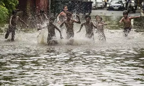 Tamil Nadu : सुबह 10 बजे तक तमिलनाडु के 21 जिलों में बारिश की संभावना Tamil Nadu : सुबह 10 बजे तक तमिलनाडु के 21 जिलों में बारिश की संभावना