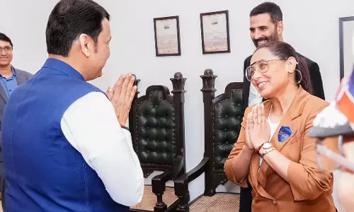 Mumbai : सीएम देवेंद्र फडणवीस ने साइबर जागरूकता माह की शुरुआत की