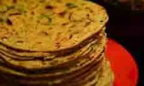 Bajra Roti Recipe: सुबह के नाश्ते में बनाएं देसी स्टाइल बाजरे की रोटी