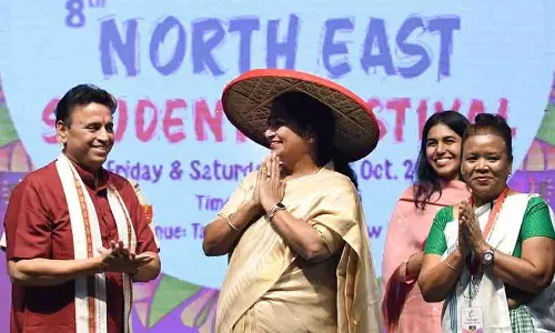 मुख्यमंत्री रेखा ने महोत्सव में पूर्वोत्तर के छात्रों को समर्थन का आश्वासन दिया मुख्यमंत्री रेखा ने महोत्सव में पूर्वोत्तर के छात्रों को समर्थन का आश्वासन दिया