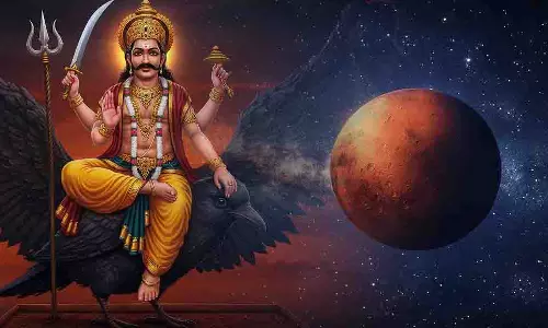 Shani Dosha:  कुंडली में शनि दोष का संकेत देती हैं ये पांच चीजें, जानें कैसे करें इसकी पहचान