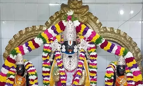 Tamil Nadu : वज़हपदी पेरुमल मंदिरों में पुरत्तसी नाडु शनि पूजा Tamil Nadu : वज़हपदी पेरुमल मंदिरों में पुरत्तसी नाडु शनि पूजा