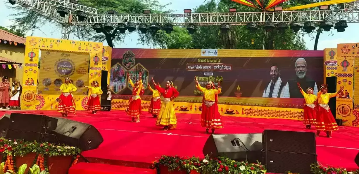Faridabad: सूरजकुंड मेले में छात्रों की प्रस्तुतियों ने बढ़ाया उत्सव का रोमांच Faridabad: सूरजकुंड मेले में छात्रों की प्रस्तुतियों ने बढ़ाया उत्सव का रोमांच