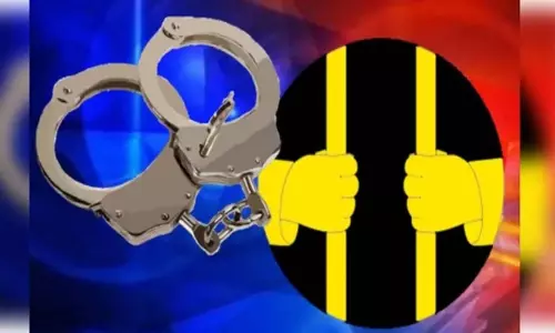 Odisha : विवाद के चलते बुजुर्ग व्यक्ति ने पत्नी की गला घोंटकर हत्या की Odisha : विवाद के चलते बुजुर्ग व्यक्ति ने पत्नी की गला घोंटकर हत्या की
