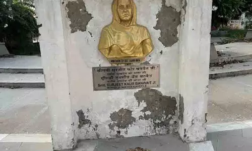 Bhagat Singh की मां का स्मारक खंडहर में, ग्रामीणों ने सरकार से कार्रवाई का आग्रह किया Bhagat Singh की मां का स्मारक खंडहर में, ग्रामीणों ने सरकार से कार्रवाई का आग्रह किया