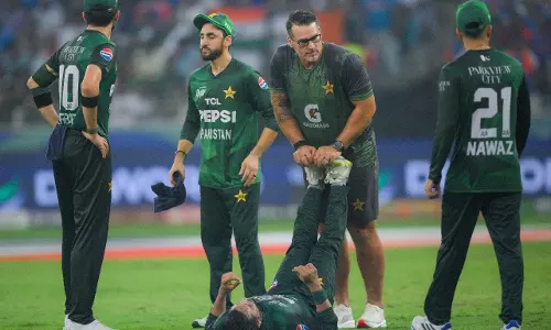 Asia Cup में पाकिस्तान की हार पर यूसुफ का बयान: घबराने की जरूरत नहीं Asia Cup में पाकिस्तान की हार पर यूसुफ का बयान: घबराने की जरूरत नहीं