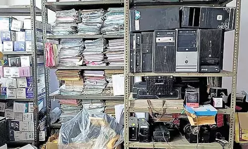 Delhi : सरकारी स्कूलों को दान किए गए बेकार कंप्यूटर