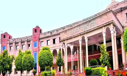 Indore: शांति भंग करने वालों पर इंदौर प्रशासन सख्त