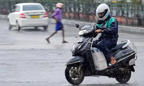 जीएसटी सुधार और त्योहारी मांग के चलते सितंबर में दोपहिया वाहनों की बिक्री में 9 प्रतिशत का उछाल जीएसटी सुधार और त्योहारी मांग के चलते सितंबर में दोपहिया वाहनों की बिक्री में 9 प्रतिशत का उछाल