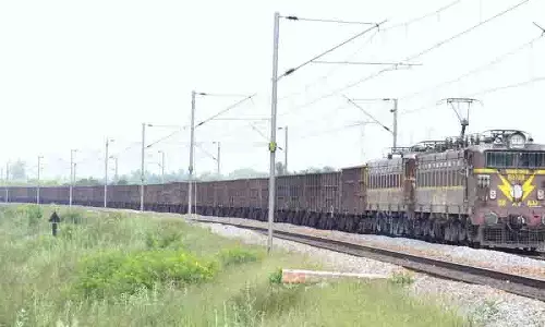 SCR ने वित्त वर्ष 2025-26 की पहली छमाही में रिकॉर्ड राजस्व हासिल किया