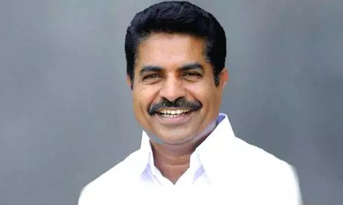 Kerala: एझावा समुदाय को बाहर करना कांग्रेस के लिए फायदेमंद नहीं होगा: अदूर प्रकाश Kerala: एझावा समुदाय को बाहर करना कांग्रेस के लिए फायदेमंद नहीं होगा: अदूर प्रकाश