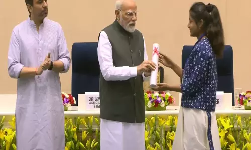 PM मोदी ने कौशल दीक्षांत समारोह में ITI के 46 अखिल भारतीय टॉपर्स को किया सम्मानित PM मोदी ने कौशल दीक्षांत समारोह में ITI के 46 अखिल भारतीय टॉपर्स को किया सम्मानित