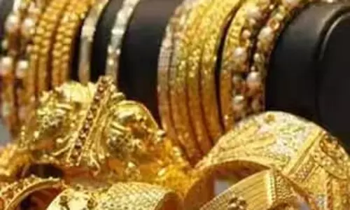 Kerala : ज्वेलरी की दुकान की खिड़की तोड़कर सोना-चांदी चोरी Kerala : ज्वेलरी की दुकान की खिड़की तोड़कर सोना-चांदी चोरी