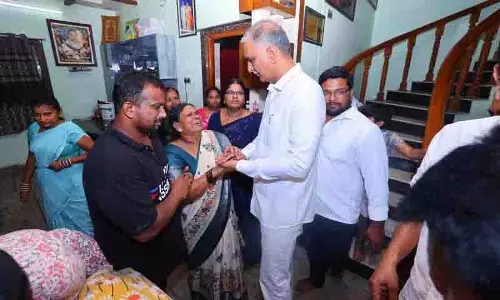 व्यक्ति की डलास में गोली मारकर हत्या, BRS विधायक हरीश राव परिवार से मिलने पहुंचे व्यक्ति की डलास में गोली मारकर हत्या, BRS विधायक हरीश राव परिवार से मिलने पहुंचे