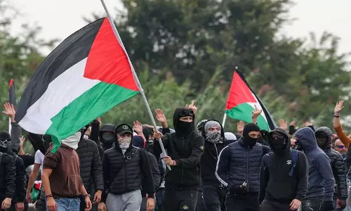 Hamas ने ट्रम्प की शांति योजना को आंशिक रूप से स्वीकार किया, प्रमुख मुद्दे अनसुलझे Hamas ने ट्रम्प की शांति योजना को आंशिक रूप से स्वीकार किया, प्रमुख मुद्दे अनसुलझे