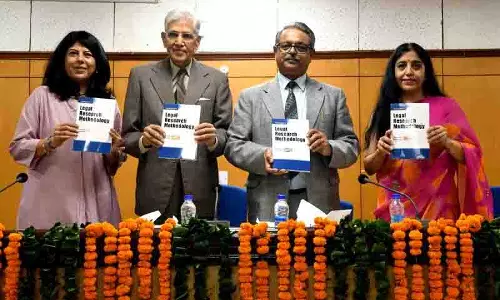 Chandigarh में कानूनी अनुसंधान पद्धति पर पुस्तक का विमोचन