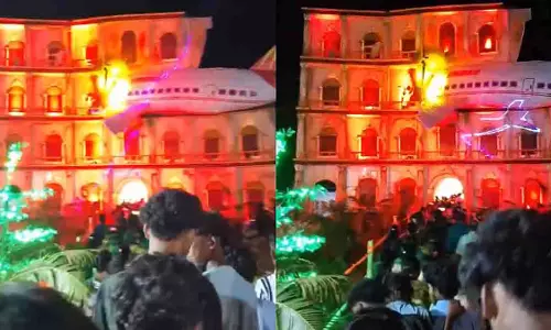 एयर इंडिया विमान दुर्घटना थीम वाला दुर्गा पूजा पंडाल वायरल एयर इंडिया विमान दुर्घटना थीम वाला दुर्गा पूजा पंडाल वायरल