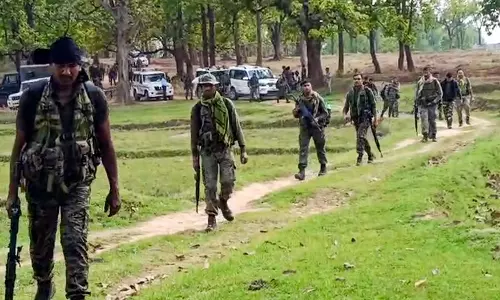Bijapur में आईईडी विस्फोट, घायल माओवादी को साथी छोड़ गए
