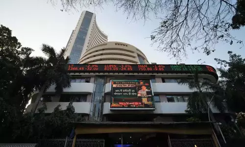 अस्थिरता के बीच बाजार में तेजी, सभी सेक्टर हरे निशान में अस्थिरता के बीच बाजार में तेजी, सभी सेक्टर हरे निशान में