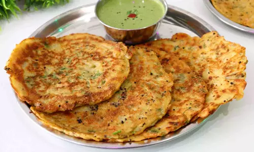 नाश्ते में चाहिए कुछ नया? बनाएं क्रिस्पी आलू चीला, पराठे को भूल जाएंगे नाश्ते में चाहिए कुछ नया? बनाएं क्रिस्पी आलू चीला, पराठे को भूल जाएंगे