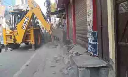हिंसा के बाद बरेली में बुलडोजर कार्रवाई, सपा सांसदों के विरोध पर पाबंदी