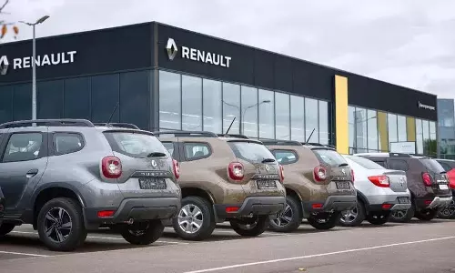 Renault करेगी 3,000 कर्मचारियों की छंटनी..! ये है असली वजह..! Renault करेगी 3,000 कर्मचारियों की छंटनी..! ये है असली वजह..!