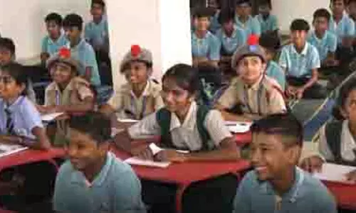 Mission Bal Varta: खेरवा में स्कूली बच्चों की रचनात्मकता को मिला मंच Mission Bal Varta: खेरवा में स्कूली बच्चों की रचनात्मकता को मिला मंच