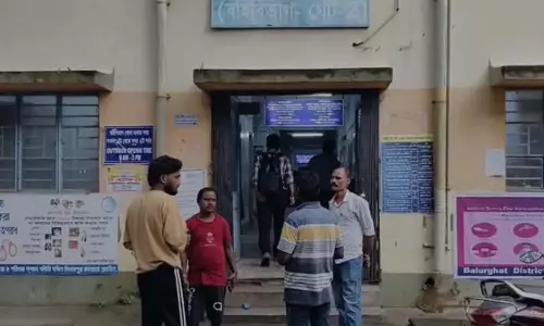 बच्चे की मौत पर विवाद, डॉक्टरों पर लापरवाही का आरोप बच्चे की मौत पर विवाद, डॉक्टरों पर लापरवाही का आरोप