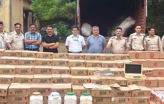 Indore : आबकारी विभाग ने एक महीने में 83 लाख से अधिक मूल्य की शराब, वाहन जब्त किए Indore : आबकारी विभाग ने एक महीने में 83 लाख से अधिक मूल्य की शराब, वाहन जब्त किए