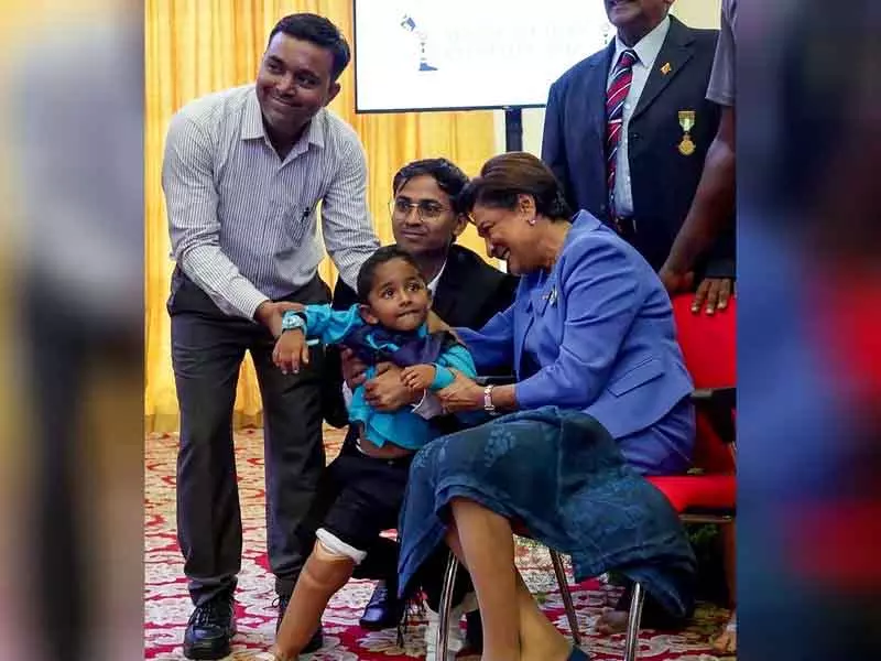 त्रिनिदाद में कृत्रिम अंग शिविर पर भारतीय दूत बोले: छोटा वादा, बड़ी बात त्रिनिदाद में कृत्रिम अंग शिविर पर भारतीय दूत बोले: छोटा वादा, बड़ी बात