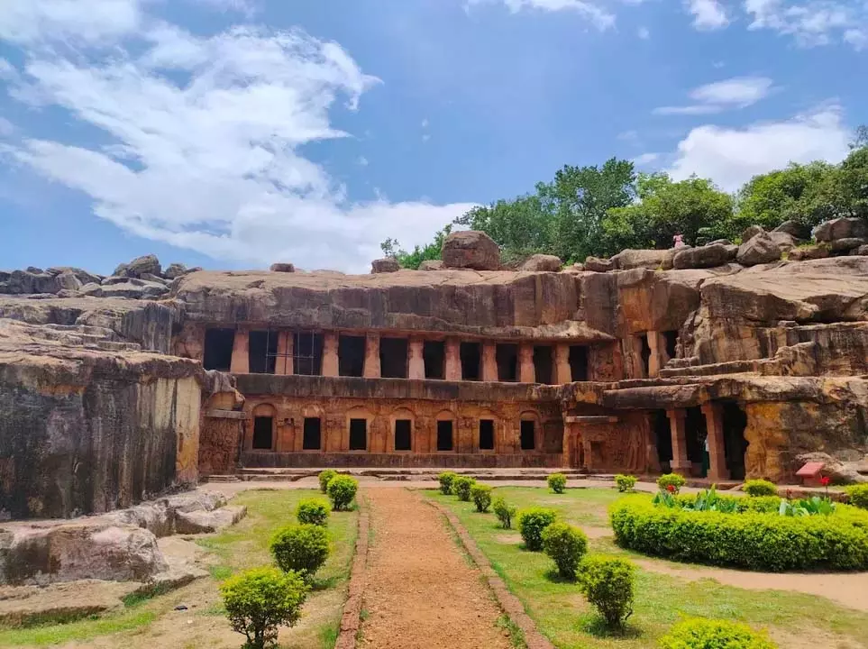 Bhubaneswar : उदयगिरि लाइट एंड साउंड शो जल्द शुरू होगा Bhubaneswar : उदयगिरि लाइट एंड साउंड शो जल्द शुरू होगा