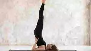Yoga: डार्क सर्कल्स से छुटकारा पाने के लिए बस ये करें योगासन Yoga: डार्क सर्कल्स से छुटकारा पाने के लिए बस ये करें योगासन