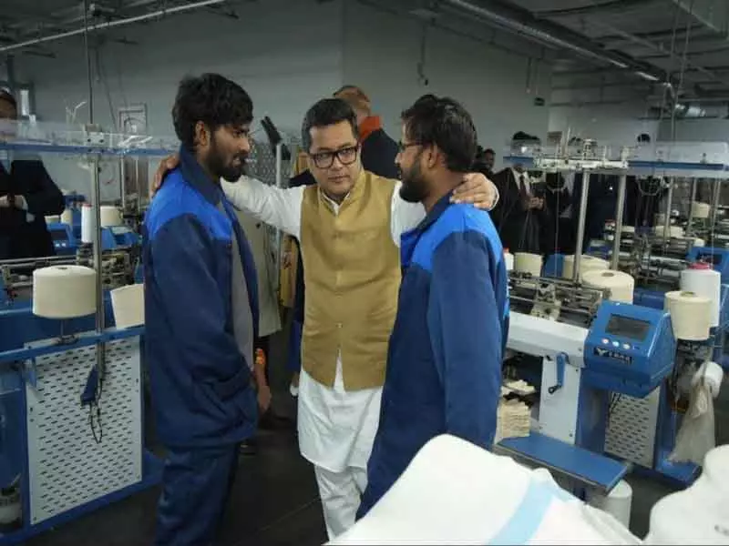 रूस दौरे में राज्य मंत्री मार्गेरिटा ने कपड़ा निर्यात की शुरुआत की, भारतीयों की नौकरियों पर चर्चा रूस दौरे में राज्य मंत्री मार्गेरिटा ने कपड़ा निर्यात की शुरुआत की, भारतीयों की नौकरियों पर चर्चा