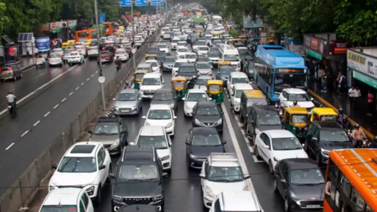 नवरात्रि की बिक्री दशक के उच्चतम स्तर पर, GST सुधारों से त्योहारी खपत में वृद्धि नवरात्रि की बिक्री दशक के उच्चतम स्तर पर, GST सुधारों से त्योहारी खपत में वृद्धि