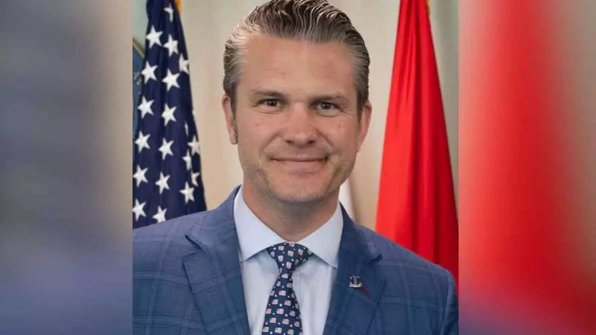 US नौसेना प्रमुख जॉन हैरिसन बर्खास्त, सैन्य रैंक में बड़ा बदलाव US नौसेना प्रमुख जॉन हैरिसन बर्खास्त, सैन्य रैंक में बड़ा बदलाव