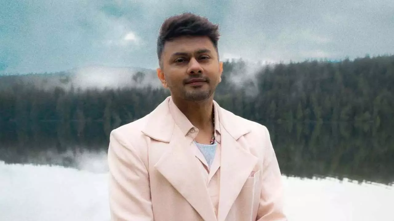 Awez Darbar ने शुभी जोशी के अफेयर के दावों के पीछे की सच्चाई का खुलासा किया Awez Darbar ने शुभी जोशी के अफेयर के दावों के पीछे की सच्चाई का खुलासा किया